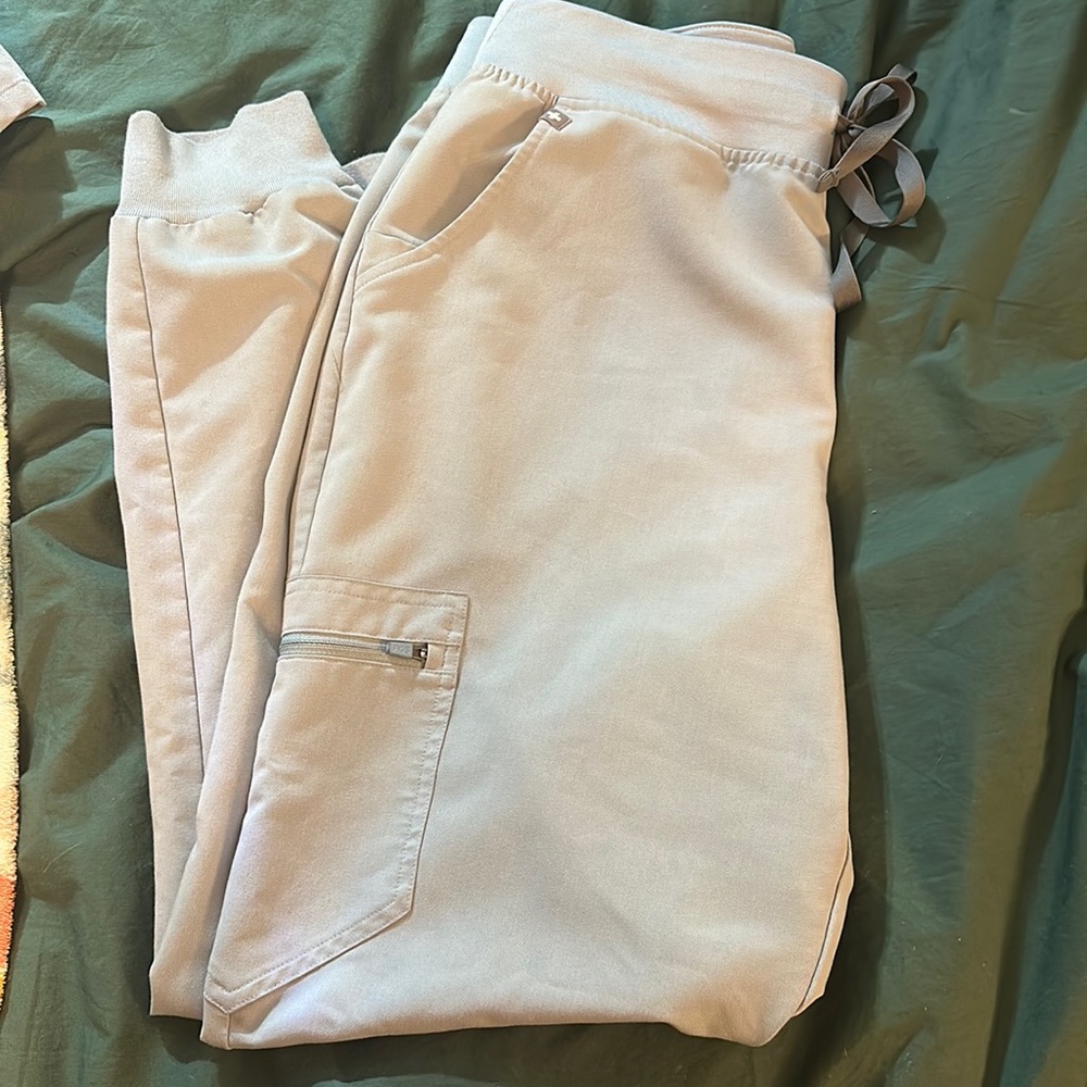 Figs Dusty Blue scrub set *Size L*